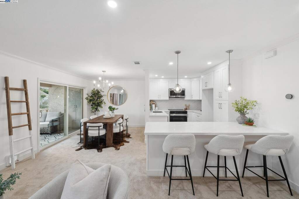 4033 Terra Granada Dr #5C, Walnut Creek, CA 94595