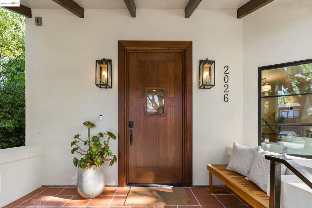 2026 Oakland Ave, Piedmont, CA 94611