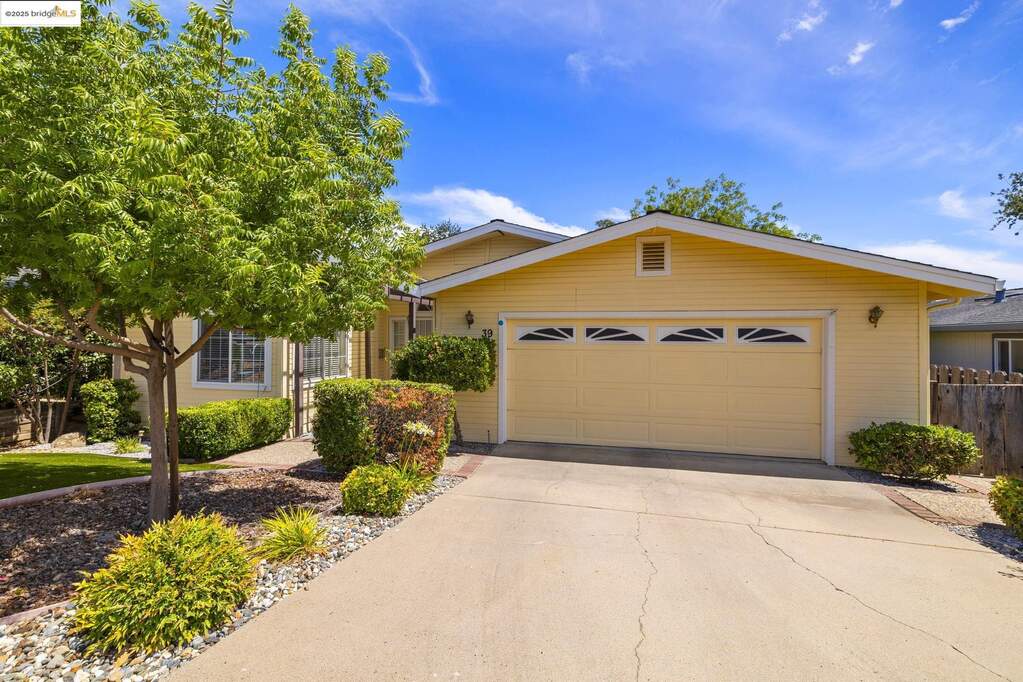 12700 Red Maple Cir Spc 39 #SPC 39, Sonora, CA 95370