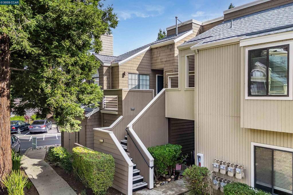 312 S Overlook Dr, San Ramon, CA 94582