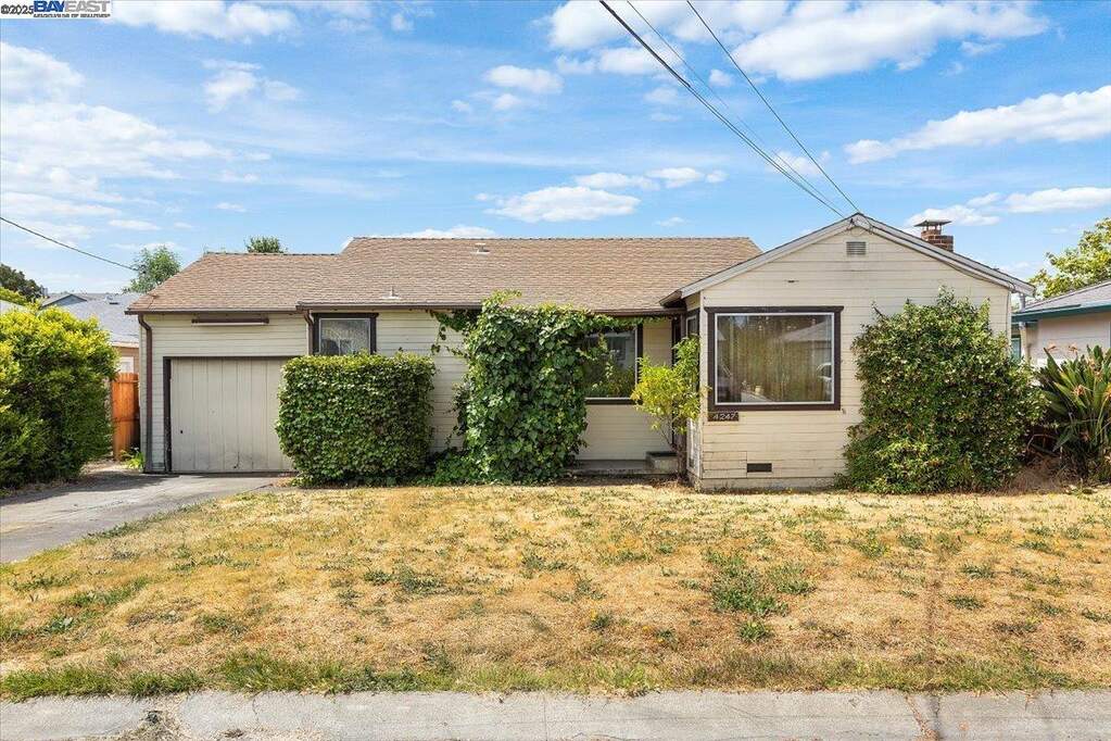4247 Gem Ave, Castro Valley, CA 94546