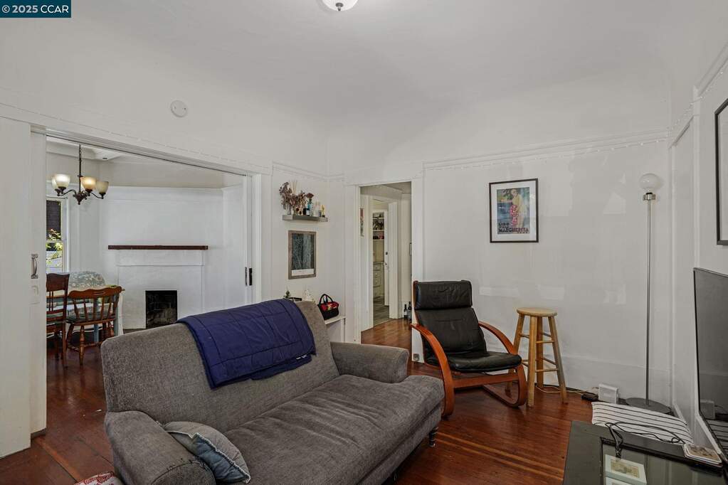 2006 Parker St, Berkeley, CA 94704
