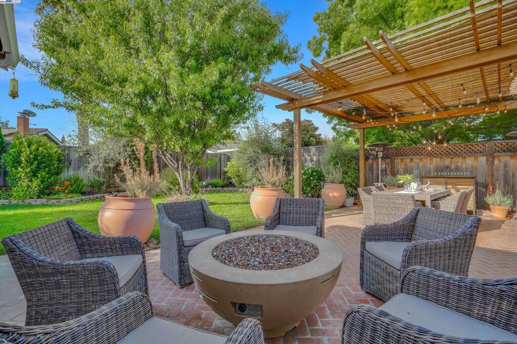 3644 Ashwood Drive, Pleasanton, CA 94588