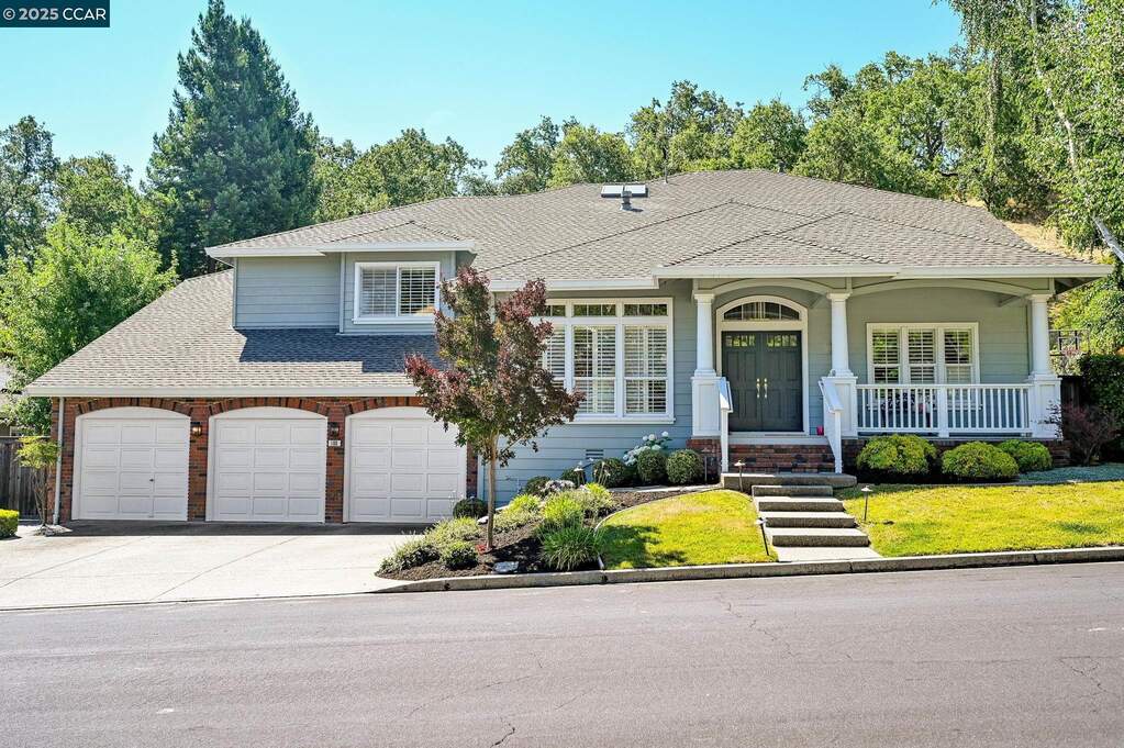 106 Leafield Rd