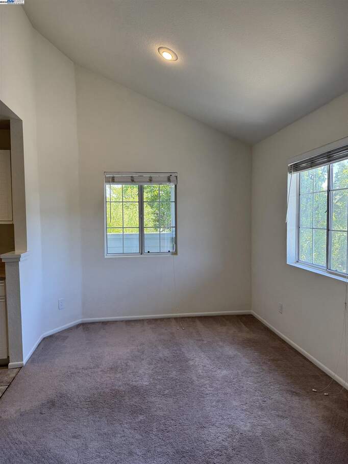 8145 Mountain View Dr #H, Pleasanton, CA 94588
