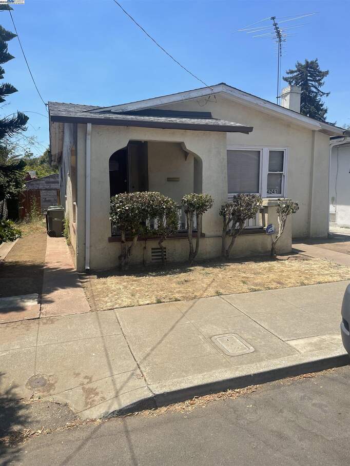 4241 Suter St, Oakland, CA 94619