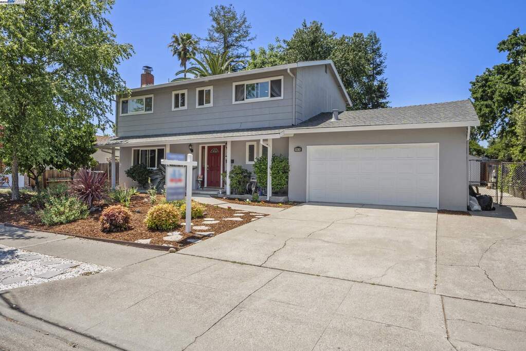 963 Getoun Dr, Concord, CA 94518