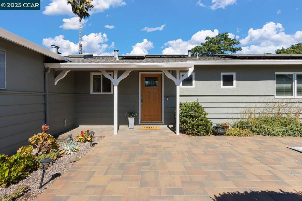 1381 Rosal Lane
