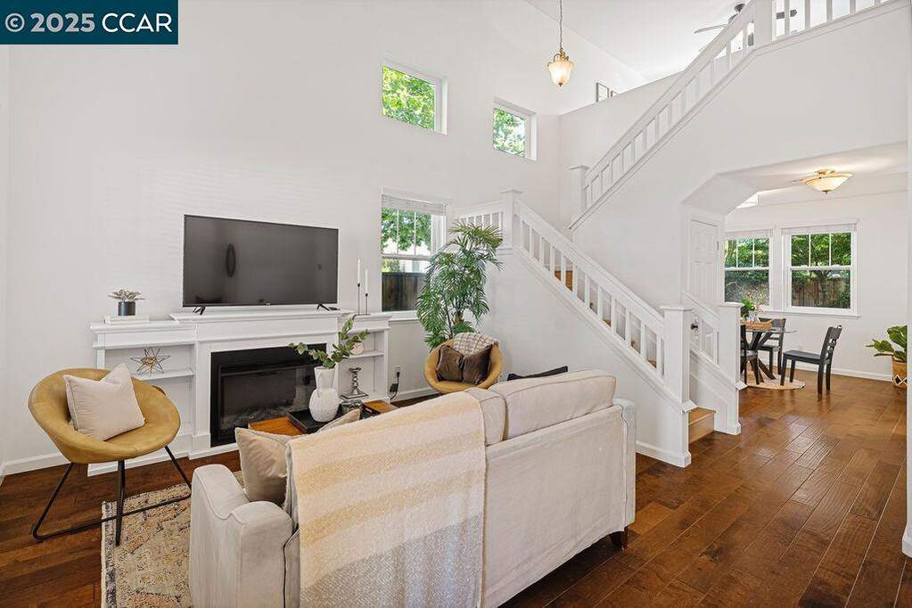 1 Lupine Ln, San Ramon, CA 94583