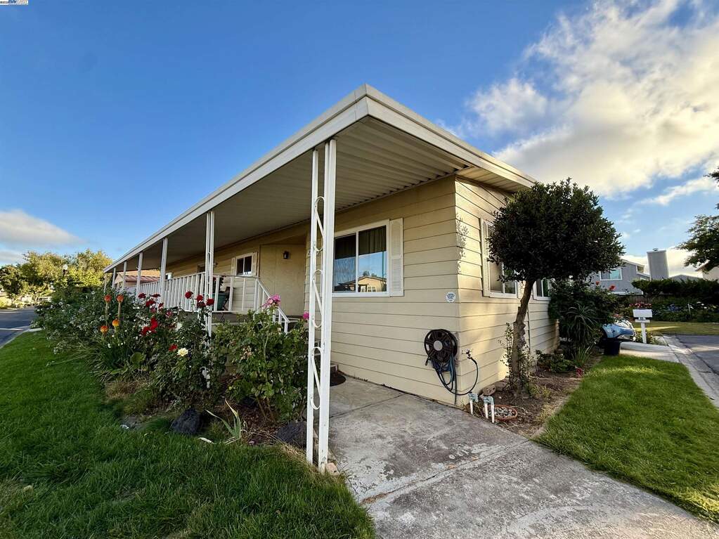 29255 Harpoon Way, Hayward, CA 94544