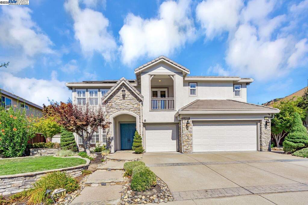 5391 Fernbank Dr