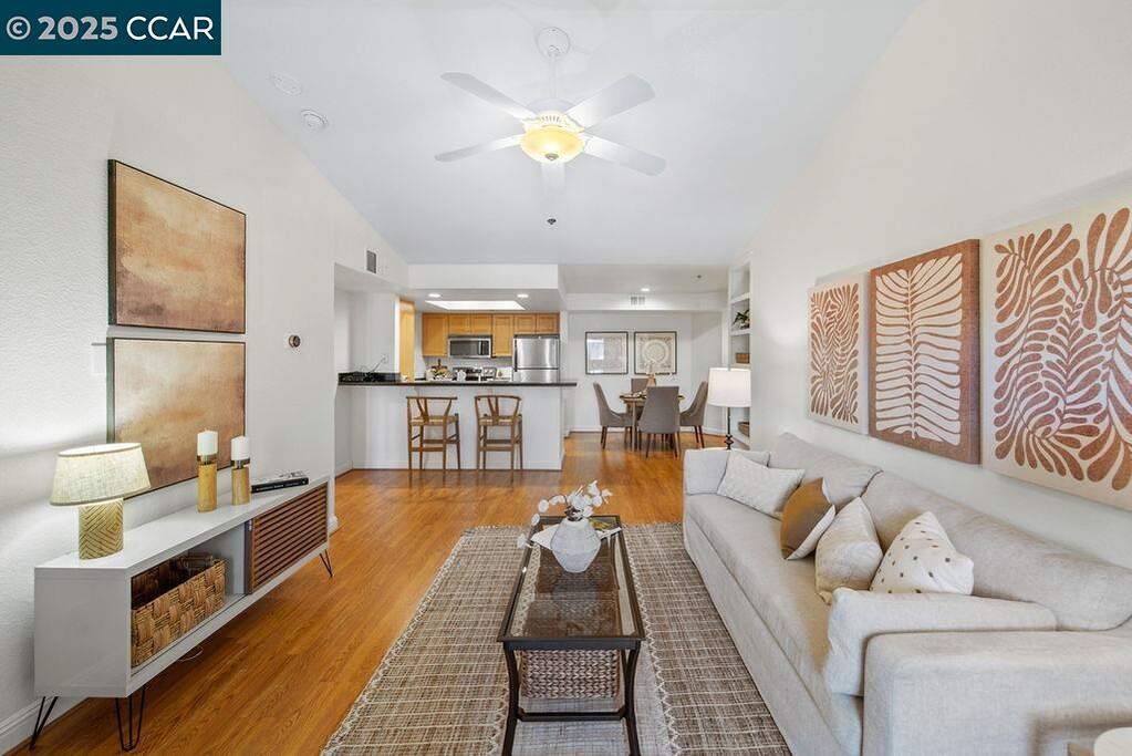 2530 Oak Rd #303, Walnut Creek, CA 94597