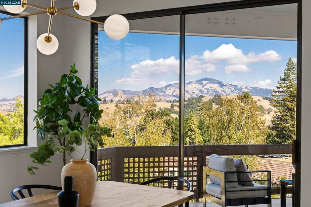 3318 Ptarmigan Dr. #1B