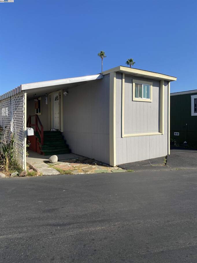 3913 Castro Valley Blvd. #39, Castro Valley, CA 94546