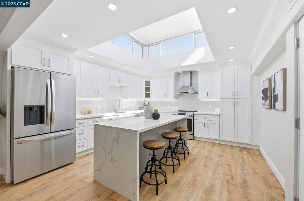 2132 Golden Rain Rd #2