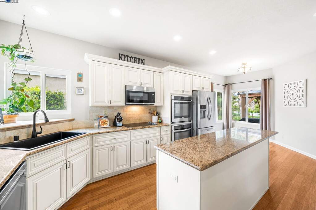 2779 Cherry Hills Dr