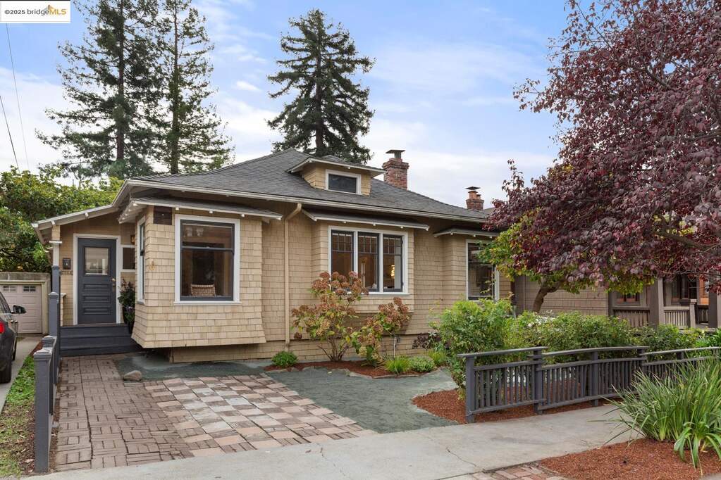 2644 Parker St, Berkeley, CA 94704 | MLS# 41117247 | Christie's ...
