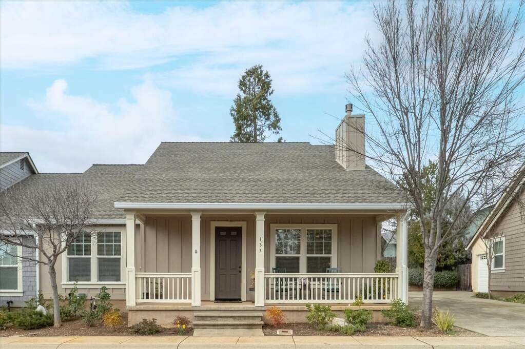 137 Fieldstone