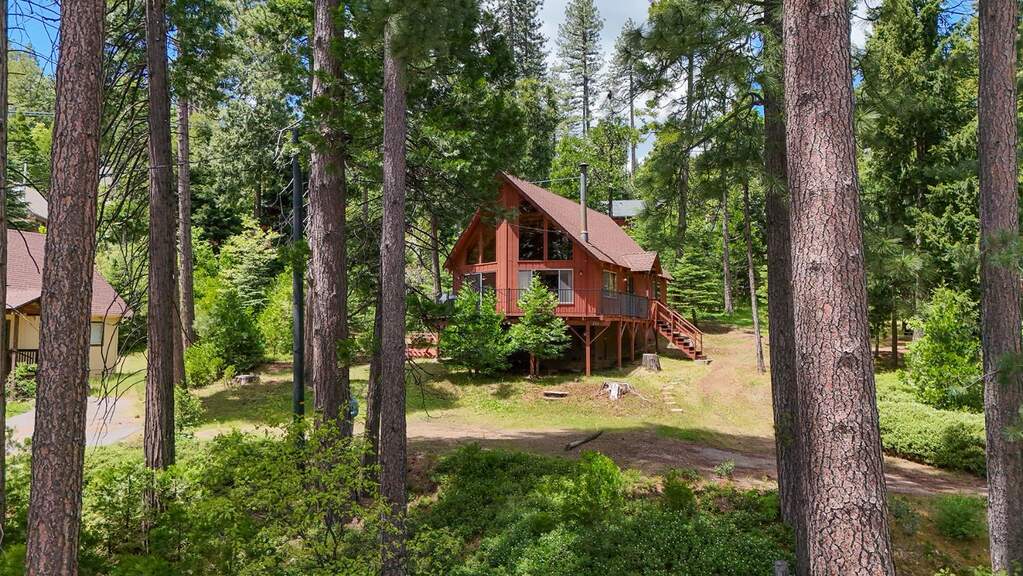 288 Blue Lake Springs Drive, Arnold, CA 95223
