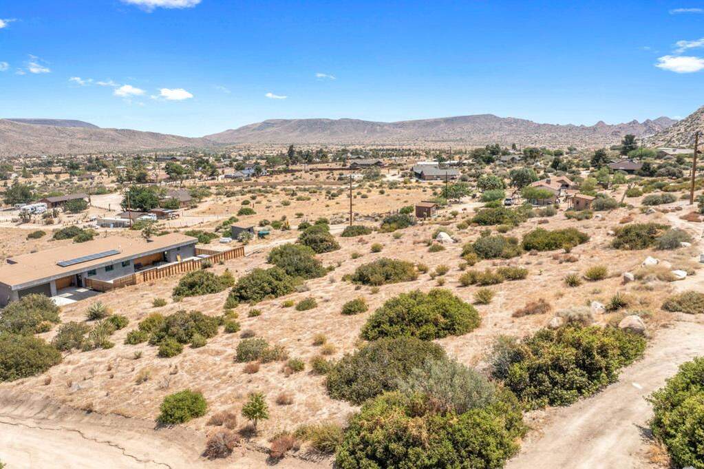 0 Minna Gombell Lane, Pioneertown, CA 92268
