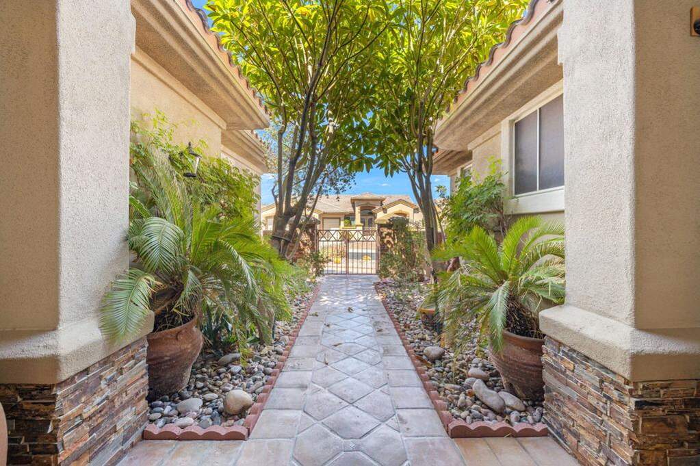 78677 Moonstone Lane, Palm Desert, CA 92211