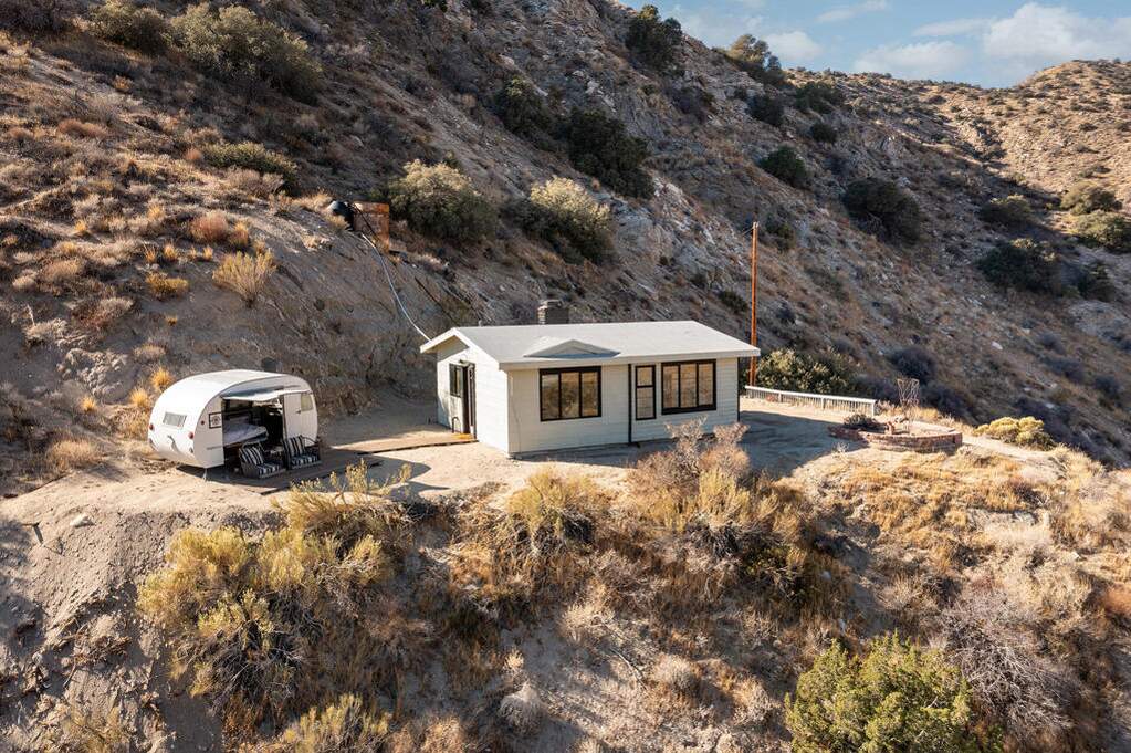 115 Alvorado Drive, Morongo Valley, CA 92256