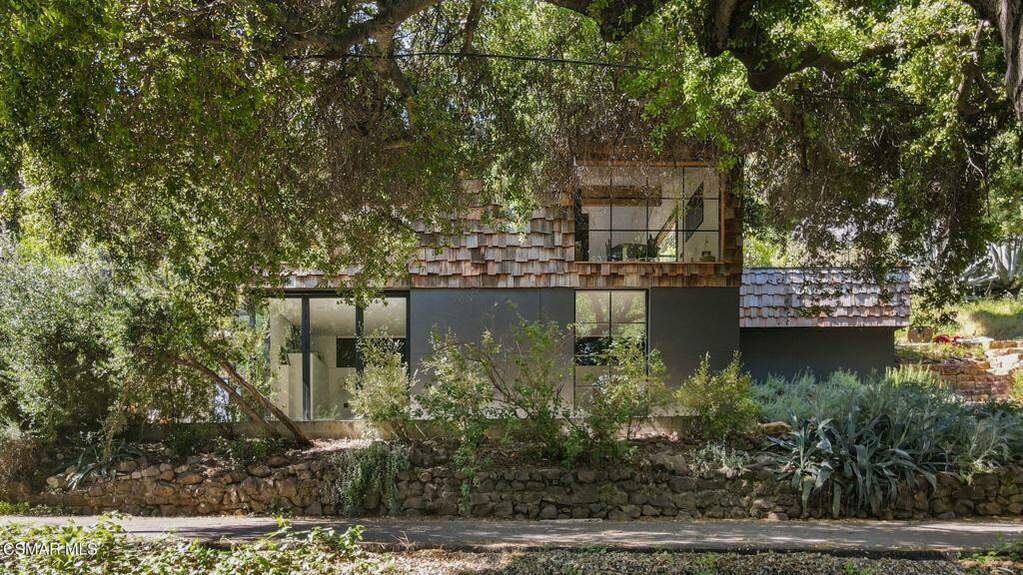 28966 Lakeshore Drive, Agoura Hills, CA 91301