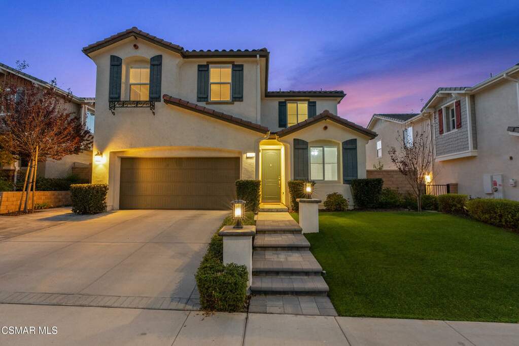161 White Bark Lane, Simi Valley, CA 93065