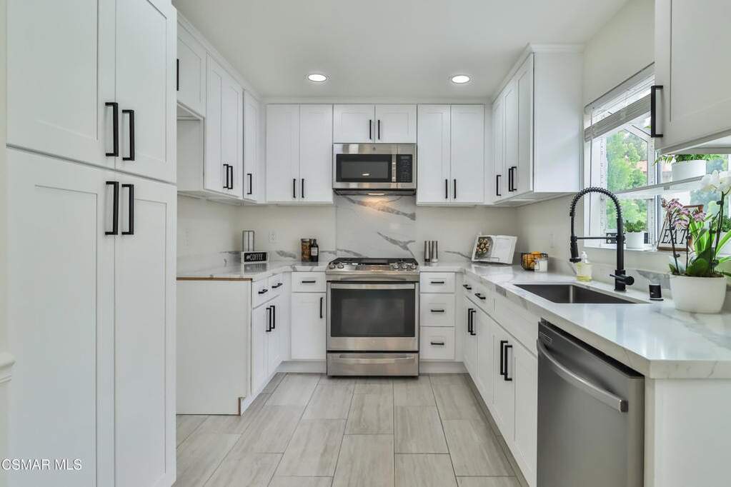 2711 Stearns Street #4, Simi Valley, CA 93063