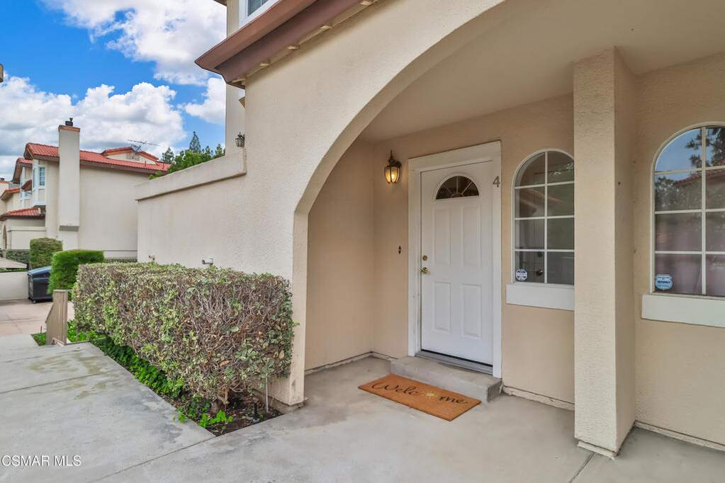 2711 Stearns Street #4, Simi Valley, CA 93063