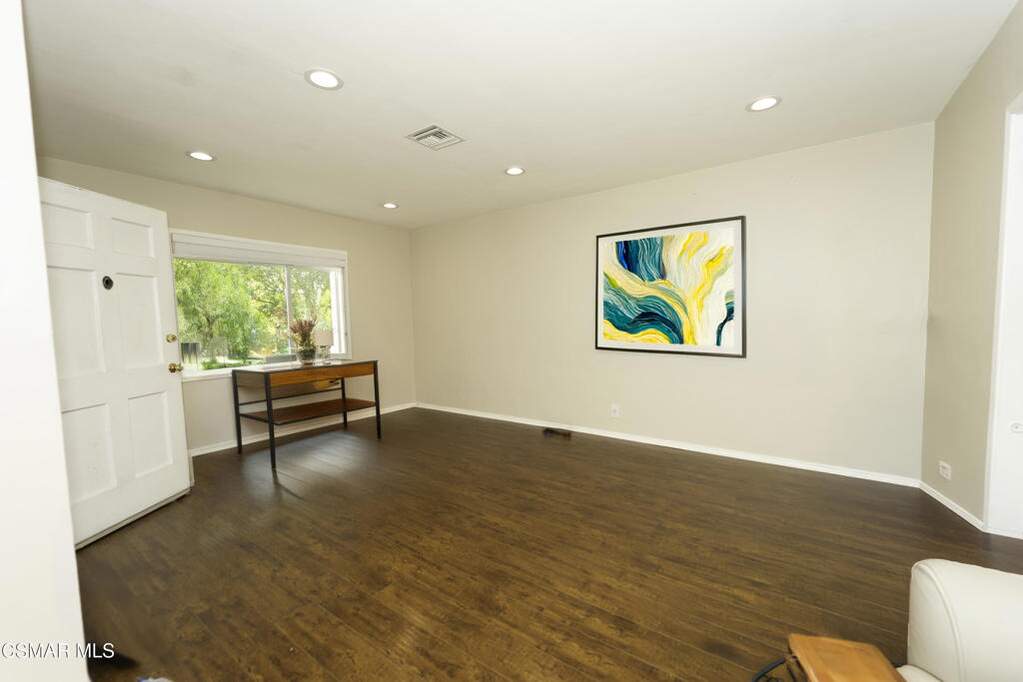 5834 Balcom Avenue, Encino, CA 91316