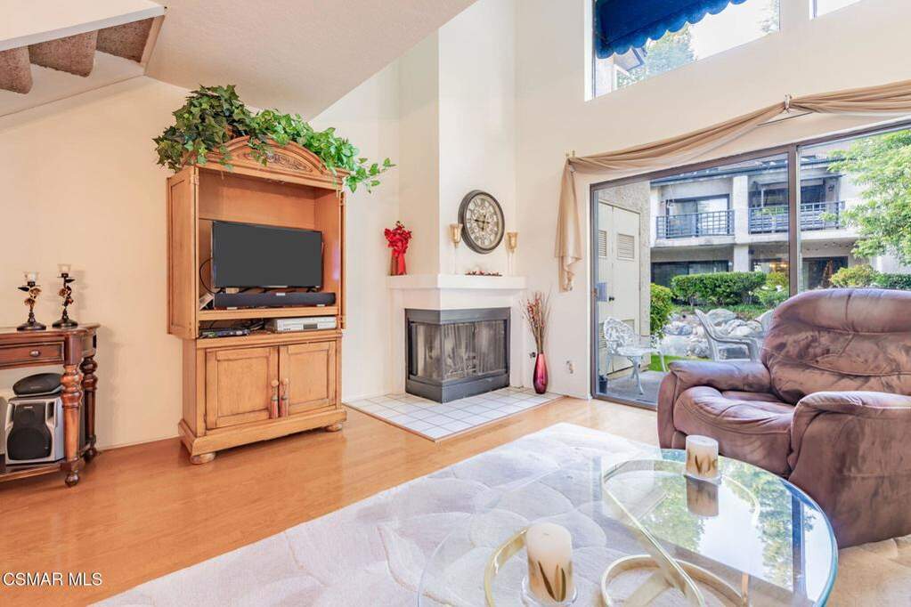 5704 Skyview Way #E, Agoura Hills, CA 91301