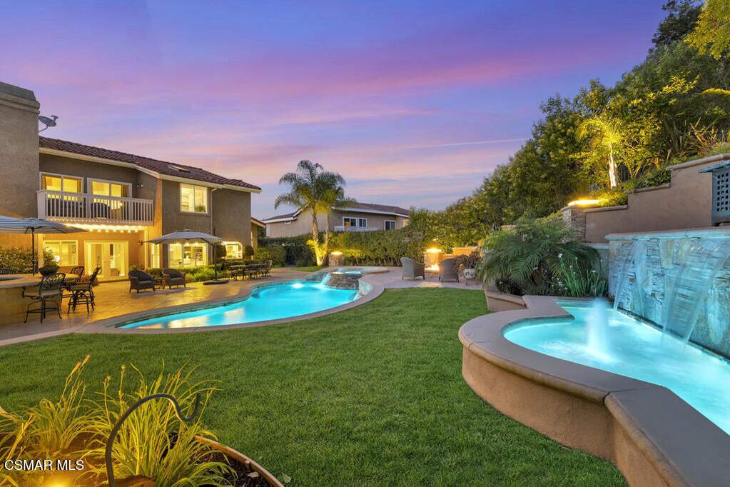350 Golden Moss Court, Simi Valley, CA 93065