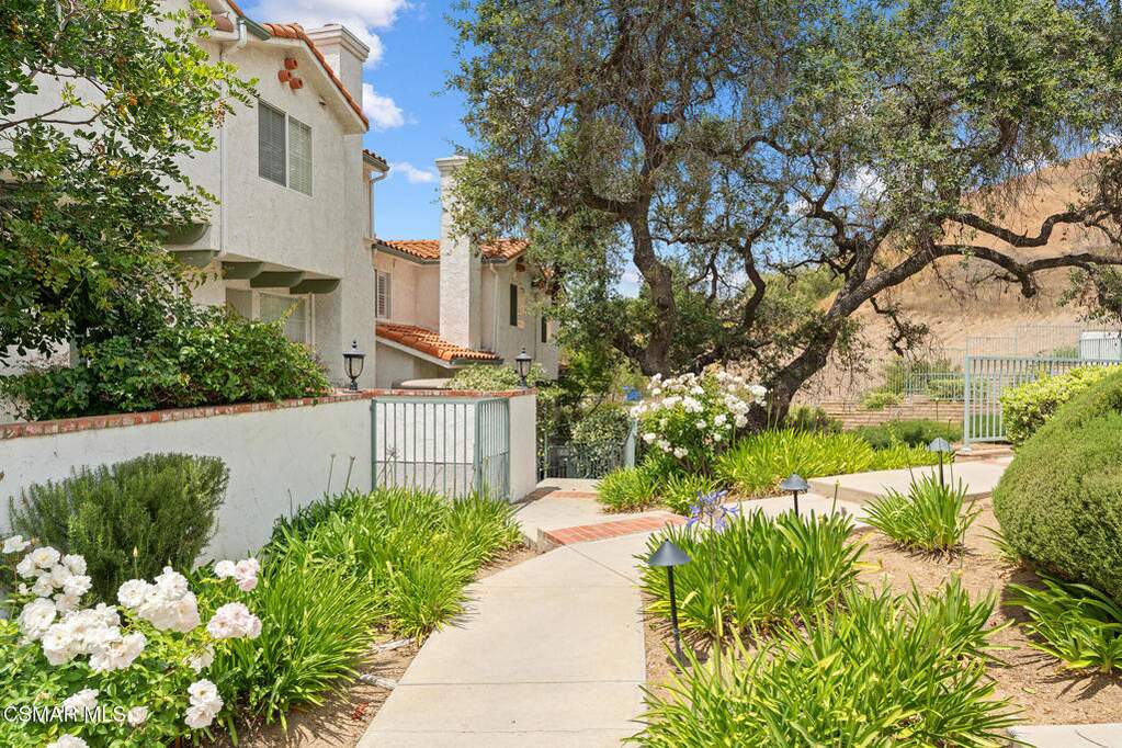 367 Westlake Vista Lane, Thousand Oaks, CA 91362 | MLS# 226002117 ...