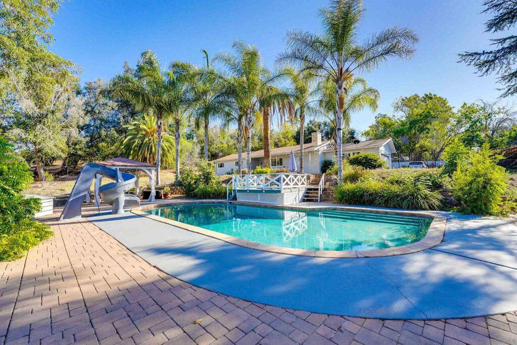 755 Bear Valley Pkwy, Escondido, CA 92025