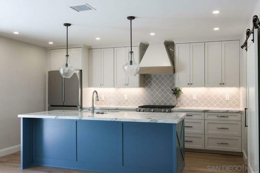 7941 Paseo Del Ocaso, La Jolla, CA 92037