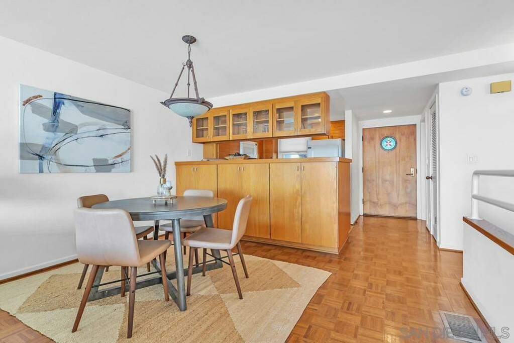 2926 Kellogg St B11, San Diego, CA 92106 MLS 240000329SD Christie