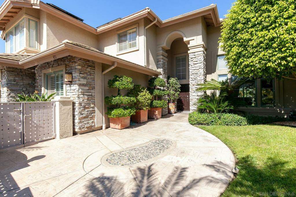 451 Acero Pl, Chula Vista, CA 91910 MLS 240000702SD Christie's