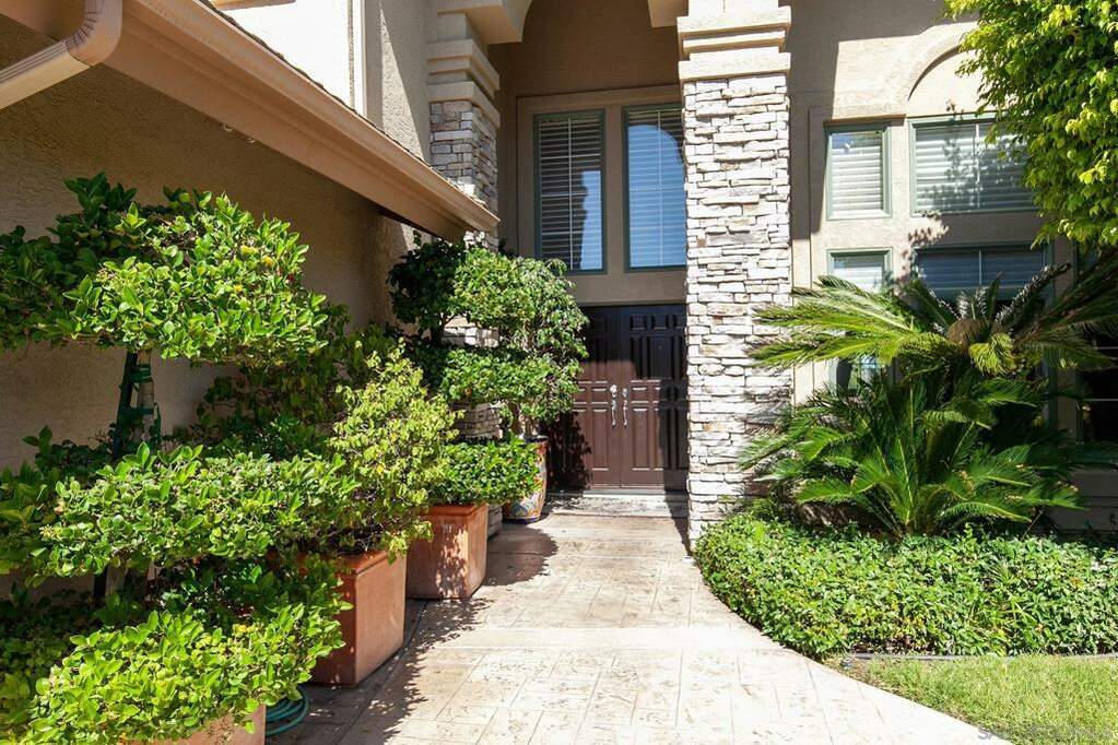 451 Acero Pl, Chula Vista, CA 91910 MLS 240000702SD Christie's