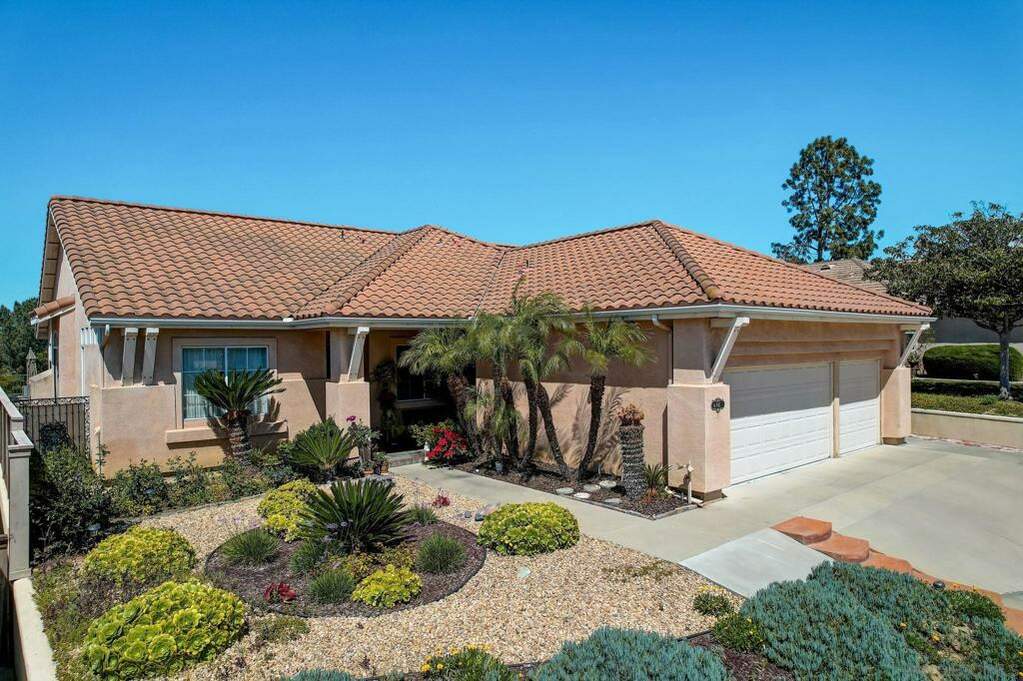 941 Paseo La Cresta, Chula Vista, CA 91910 MLS 240004669SD