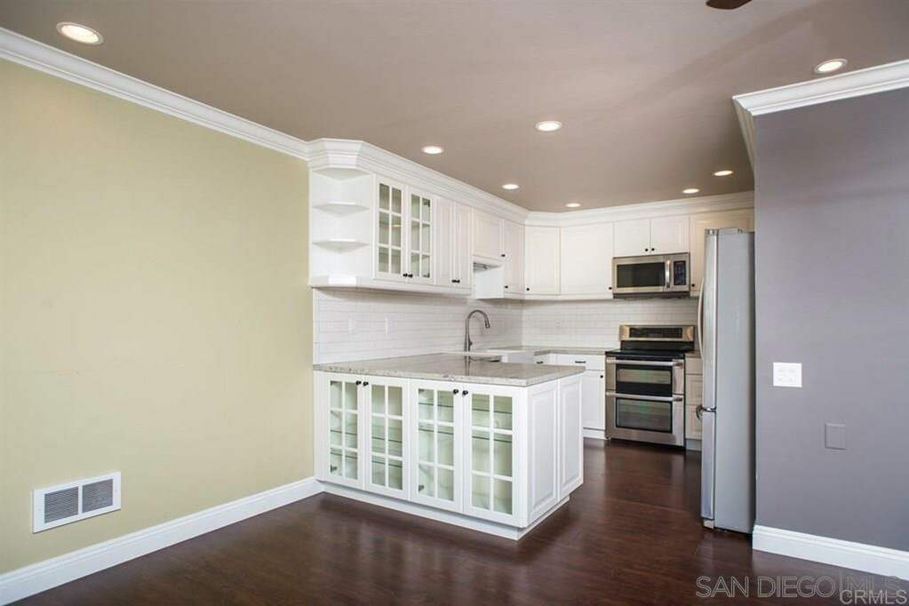 3071 Cowley Way 14, San Diego, CA 92117 MLS 240004766SD Christie