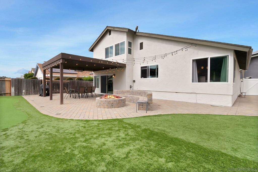 13808 Via Boltana, San Diego, CA 92129