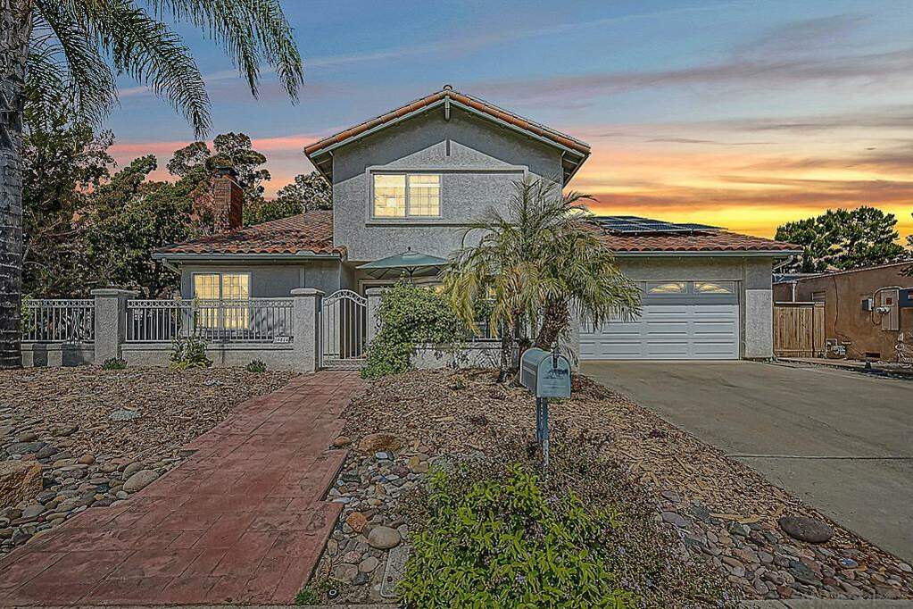 10814 Via Cascabel, San Diego, CA 92124