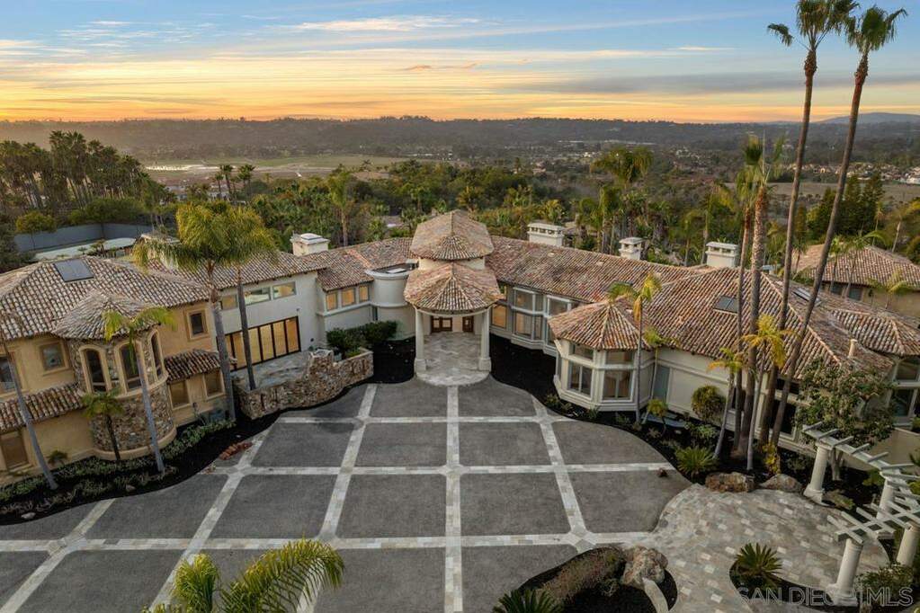 5974 Rancho Diegueno Rd, Rancho Santa Fe, CA 92067