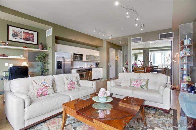 350 W Ash St #811, San Diego, CA 92101