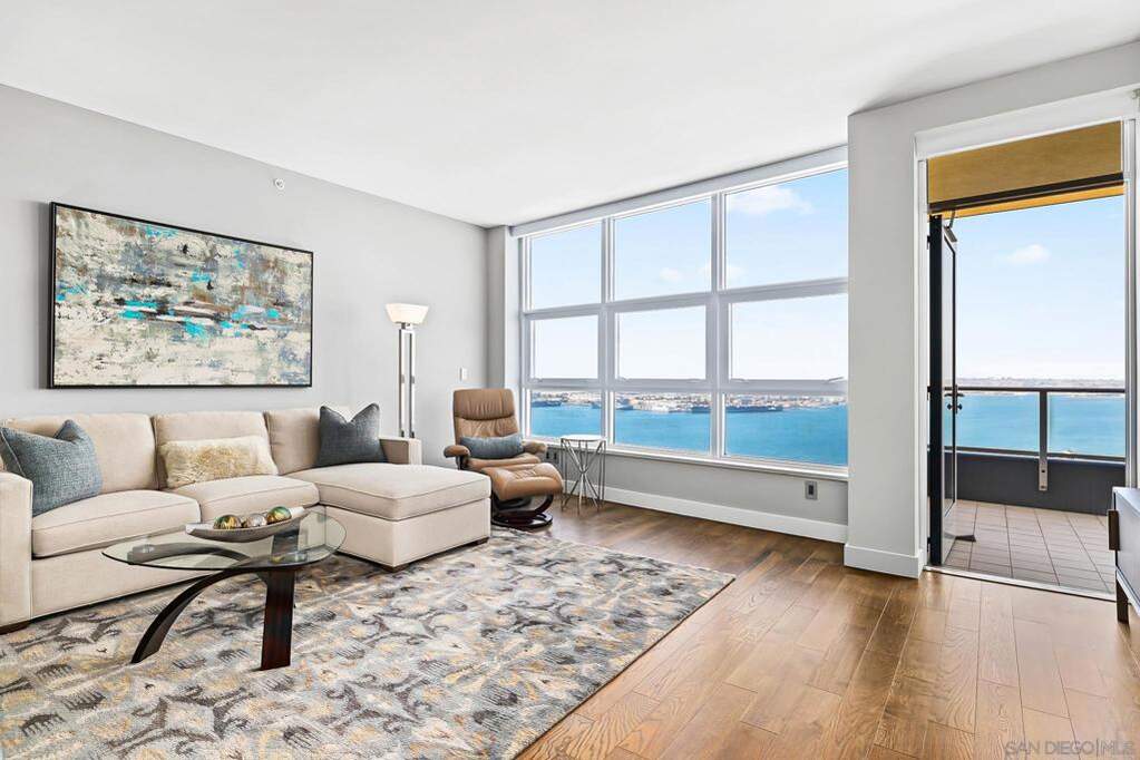 1325 Pacific Hwy #3301, San Diego, CA 92101