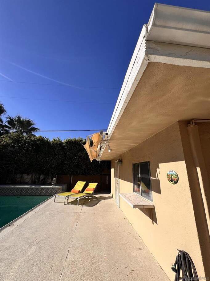 1225 E Buena Vista Drive, Palm Springs, CA 92262