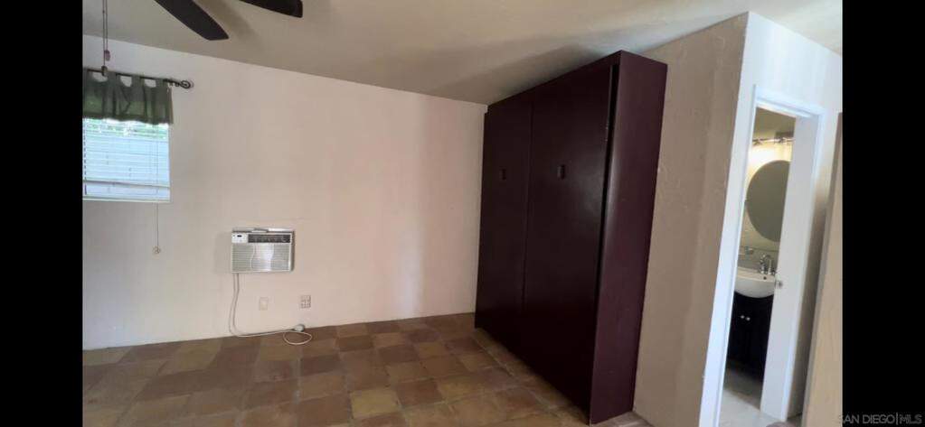1225 E Buena Vista Drive, Palm Springs, CA 92262