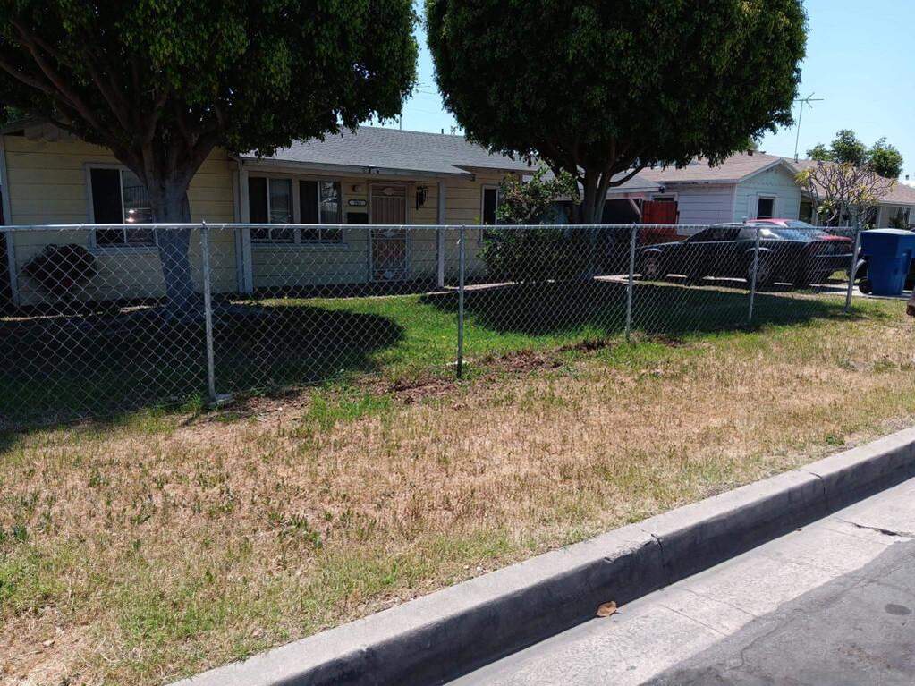902 E Greenwood Ave E, La Habra, CA 90631