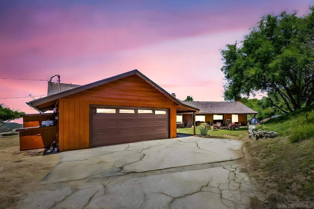 10649 Boulder Creek Rd, Descanso, CA 91916